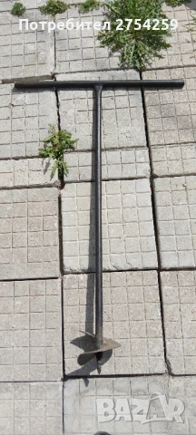 кирки, свредел за почва, мотики, криви лопати