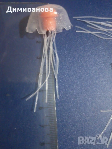 3 малки медузи. Декорация за аквариум , снимка 2 - Оборудване за аквариуми - 51410826