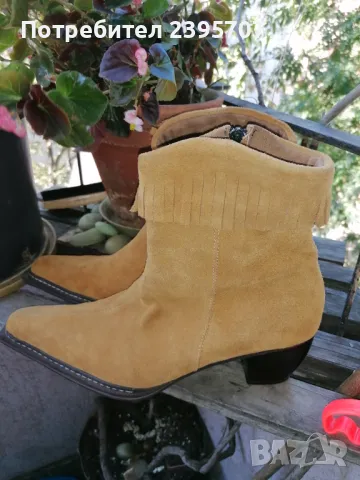 Женски боти номер 41
