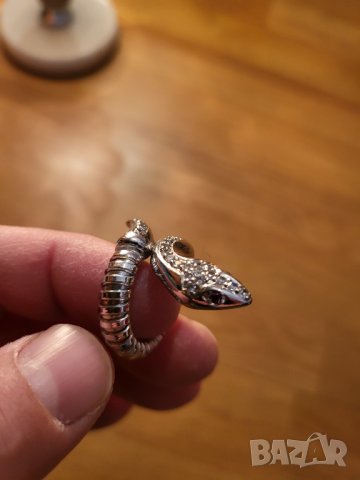 Сребърен пръстен с увита змия - уникален модел с камъни по него, снимка 3 - Пръстени - 39689177