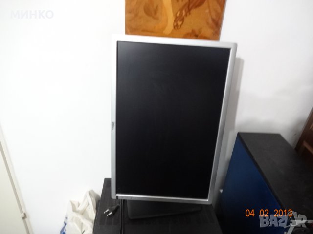 монитор Dell UltraSharp U2412M, снимка 3 - Монитори - 42612178