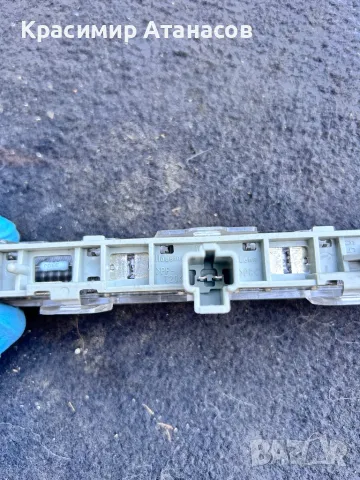 Трети стоп за Тойота Аурис. 2010-2012г, снимка 2 - Части - 49596244