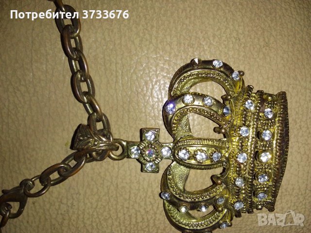 Медальон, бронз, на верижка от месинг.С форма на скиптър.Инкрустиран с 24 "камъчета"., снимка 3 - Колиета, медальони, синджири - 44498766