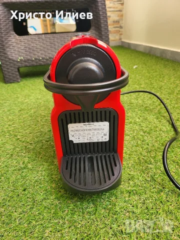 Кафемашина с капсули NESPRESSO Inissia Червена Черна, снимка 11 - Кафемашини - 56082765