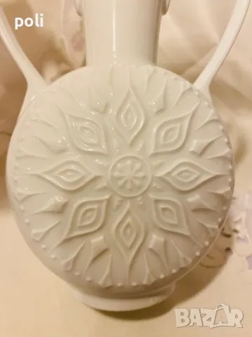 порцеланова ваза, снимка 2 - Вази - 47776303