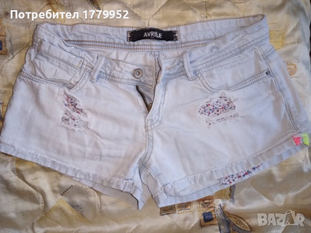 Къси панталонки Avrile, снимка 1 - Детски къси панталони - 41697651