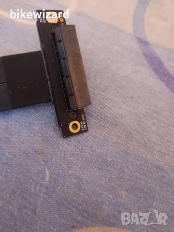 Кабел  PCI-E 4X RVS  VER: 2.0 НОВ, снимка 2 - Кабели и адаптери - 50708242