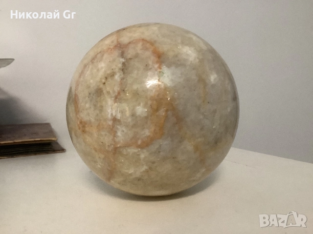 Топка камък нефрит диаметър 8.5 см, снимка 2 - Декорация за дома - 52571591