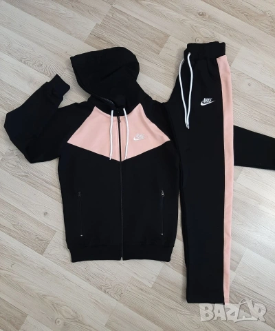 Дамски екипи Nike, снимка 3 - Комплекти - 53218118