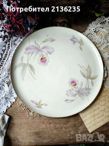 Голяма порцеланова чиния , снимка 3 - Чинии - 51985282
