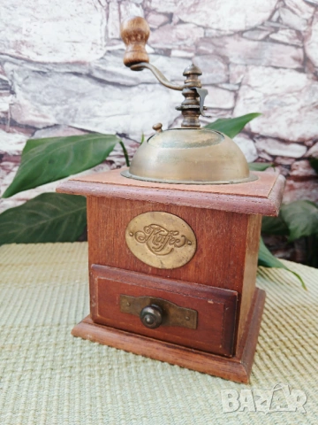 Дървена мелница за кафе 