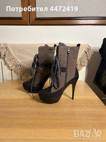 Дамски ботуши на ток Axel