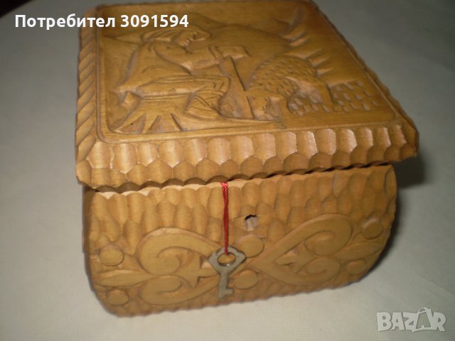 Ръчно изработена дърворезба кутия за бижута с ключ, снимка 3 - Други ценни предмети - 41656648