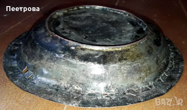 Много стара калайдисана медна чиния, ръчна изработка., снимка 2 - Антикварни и старинни предмети - 35669034