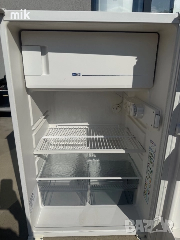 Малък хладилник Либхер с камера , снимка 5 - Хладилници - 52075310