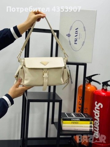 PRADA дамска чанта, снимка 5 - Чанти - 53347567