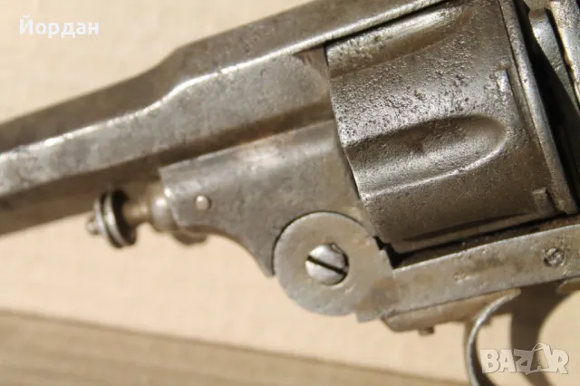 Стар револвер, снимка 10 - Антикварни и старинни предмети - 47511496