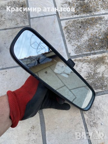 Вътрешно огледало за Мазда 5.