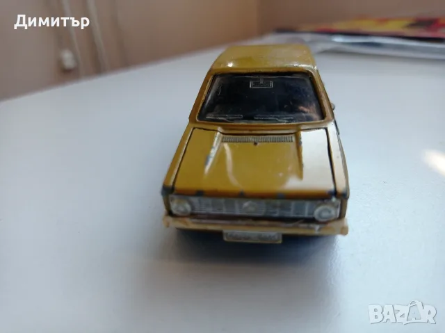 Ретро метална количка Gama Mini – VW Golf 1 (1:43) W. Germany, снимка 4 - Колекции - 55783752