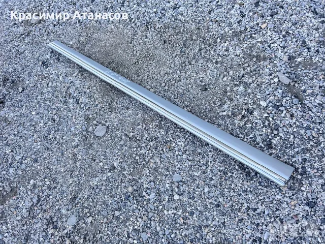 Лайстна врата предна дясна за Мерцедес Ц-класа W203.2000-2006г