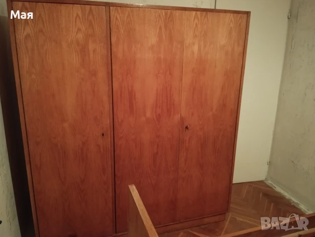 Гардероб с надстройка трикрил– масивно истинско едновремешно дърво, дебели плоскости, здравина,, снимка 5 - Гардероби - 51075654