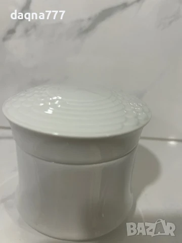 HUTSCHENREUTHER GERMANY BIANCA SCALA ГЛАНЦОВА ЗАХАРНИЦА С КАПАК Германия антика, снимка 3 - Антикварни и старинни предмети - 50596387