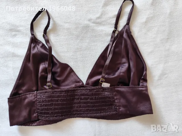 Сутиени и бюстиета Calvin Klein, New Balance, DKNY и други, снимка 14 - Корсети, бюстиета, топове - 47906859