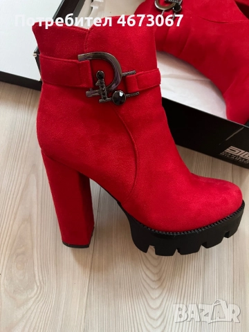 Дамски зимни боти от велур, снимка 2 - Дамски боти - 52711116
