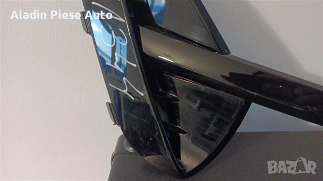 Решетка за задна броня Kia ProCeed Kombi GT-Line код 86628-J7700, 86629-J7700 , снимка 3 - Аксесоари и консумативи - 51917414