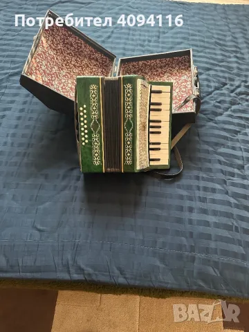 Продава се акордеон на марката Мальш, снимка 2 - Антикварни и старинни предмети - 47998310