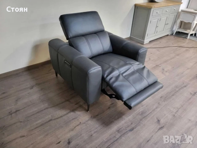 Тъмно сив кожен фотьойл с електрически релаксиращ механизъм, снимка 11 - Дивани и мека мебел - 51954343