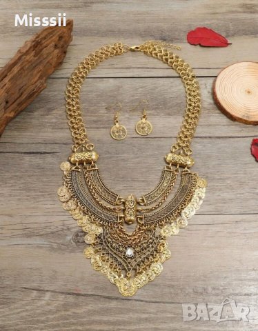 Намален!! Накит за народна носия с обеци в златисто, снимка 1 - Антикварни и старинни предмети - 27625936