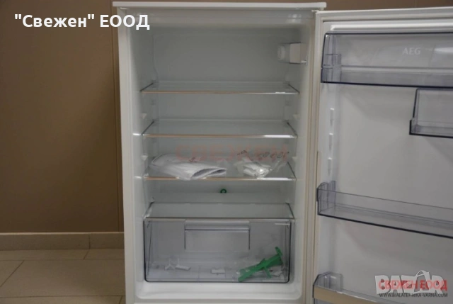 Охладител за вграждане - 88 СМ, AEG - SCB58821AS, 142 Л, снимка 5 - Хладилници - 53646933