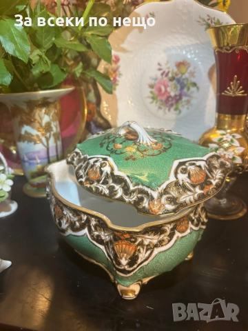 Circa 1908 “ Императорската кутия” невероятно красив и грандиозен съд на четири крака Код P1657, снимка 13 - Декорация за дома - 52932911