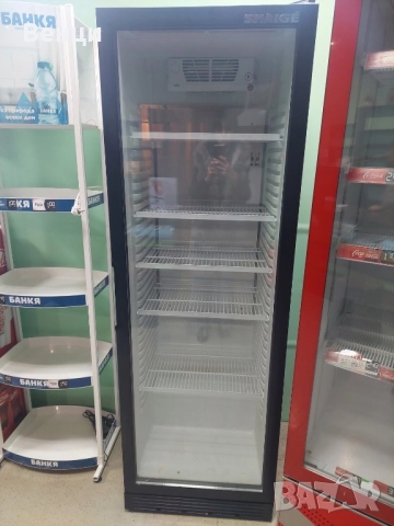 Хладилна и топла витрина