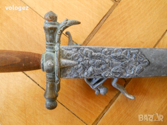 Старинна френска кама с вграден кремъчен пистолет -  (реплика), снимка 7 - Антикварни и старинни предмети - 40038574