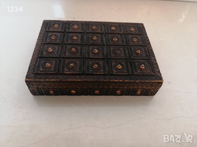 Дървена кутия 16 х 12 см h 3.5 см. 
