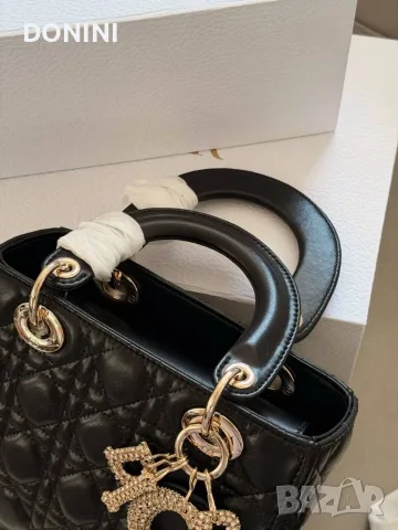 Christian Dior Дамска чанта, кожа, снимка 2 - Чанти - 56347456