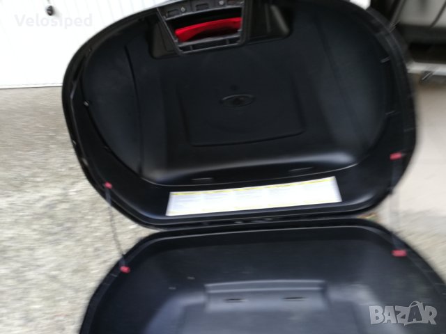 Мото Куфар Givi за две каски, снимка 2 - Аксесоари и консумативи - 41046151