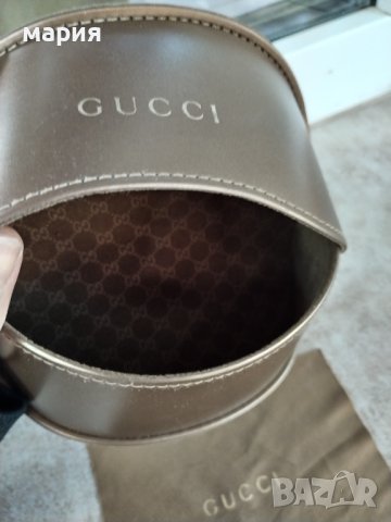 Оригинална кутия с кърпичка за слънчеви очила Gucci, снимка 4 - Слънчеви и диоптрични очила - 39972406