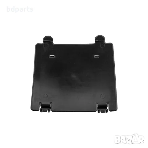 Капак на подкалник за достъп до фар, Opel Astra H, Zafira B, снимка 4 - Части - 56143094
