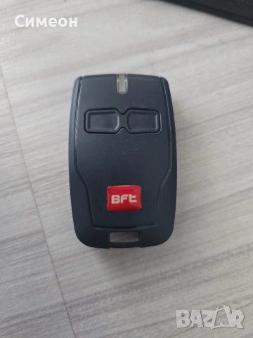 Дистанционно за гаражни врати и портали BFT Mitto B RCB 02