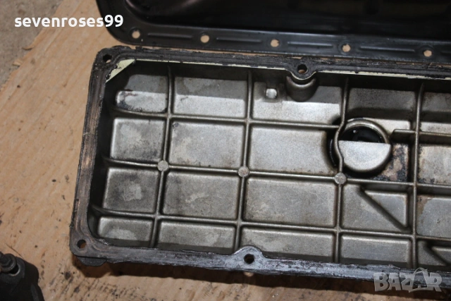 Капак клапани Рено Меган Сценик 1998 1.6i Renault Megane Scenic, снимка 5 - Части - 53489482