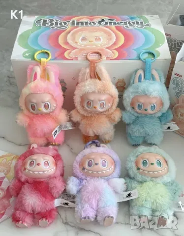 Labubu играчка 17см, Лабубу Big Into Energy Pop Mart ключодържател, снимка 2 - Плюшени играчки - 50342599