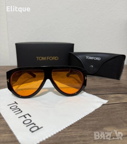 очила с черен обикновен калъф и ув защита tom ford 