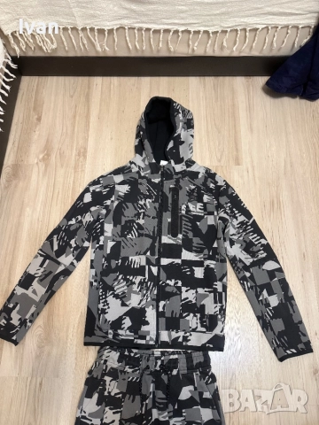 Nike tech fleece camo, снимка 3 - Спортни дрехи, екипи - 52788101