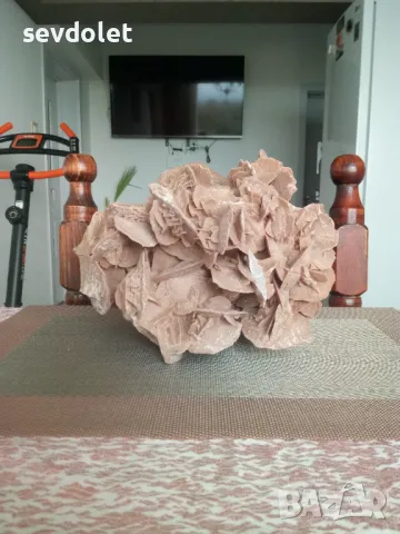 Прекрасна и огромна Пустинна роза от Сахара.Цената е твърда., снимка 5 - Декорация за дома - 47359917