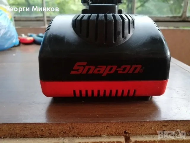 Зарядно Snapon