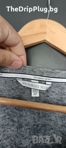 Victoria Secret дамска тениска размер S в сиво, снимка 3 - Тениски - 55779211