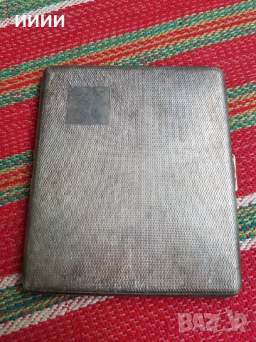 Сребърна табакера